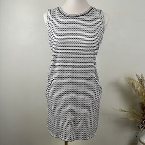 LOFT Petite Medium Black & White Stripe Sleeveless Shift Dress Pockets Cotton